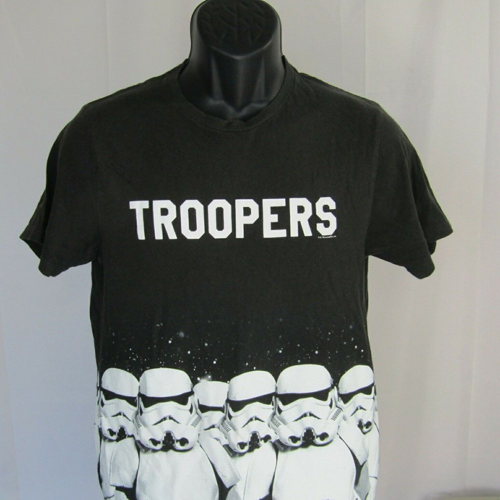 Old Navy Star Wars Stormtrooper Black and White T-Shirt Men's Small